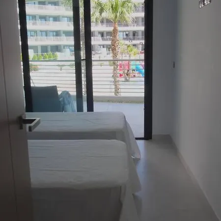 아파트 Fantastic Infinity View . Wifi. Parking 아레날레스 델 솔