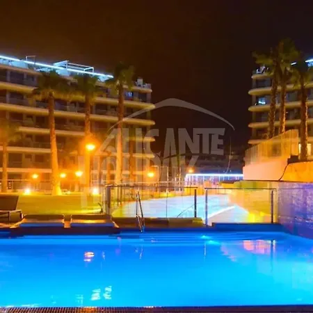 Fantastic Infinity View . Wifi. Parking Apartment *